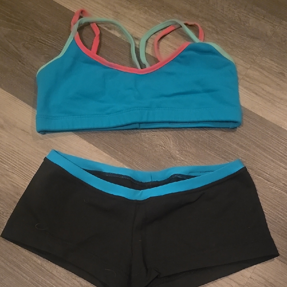 Elisabetta Rogiani Workout Fitness Photoshoot Set.